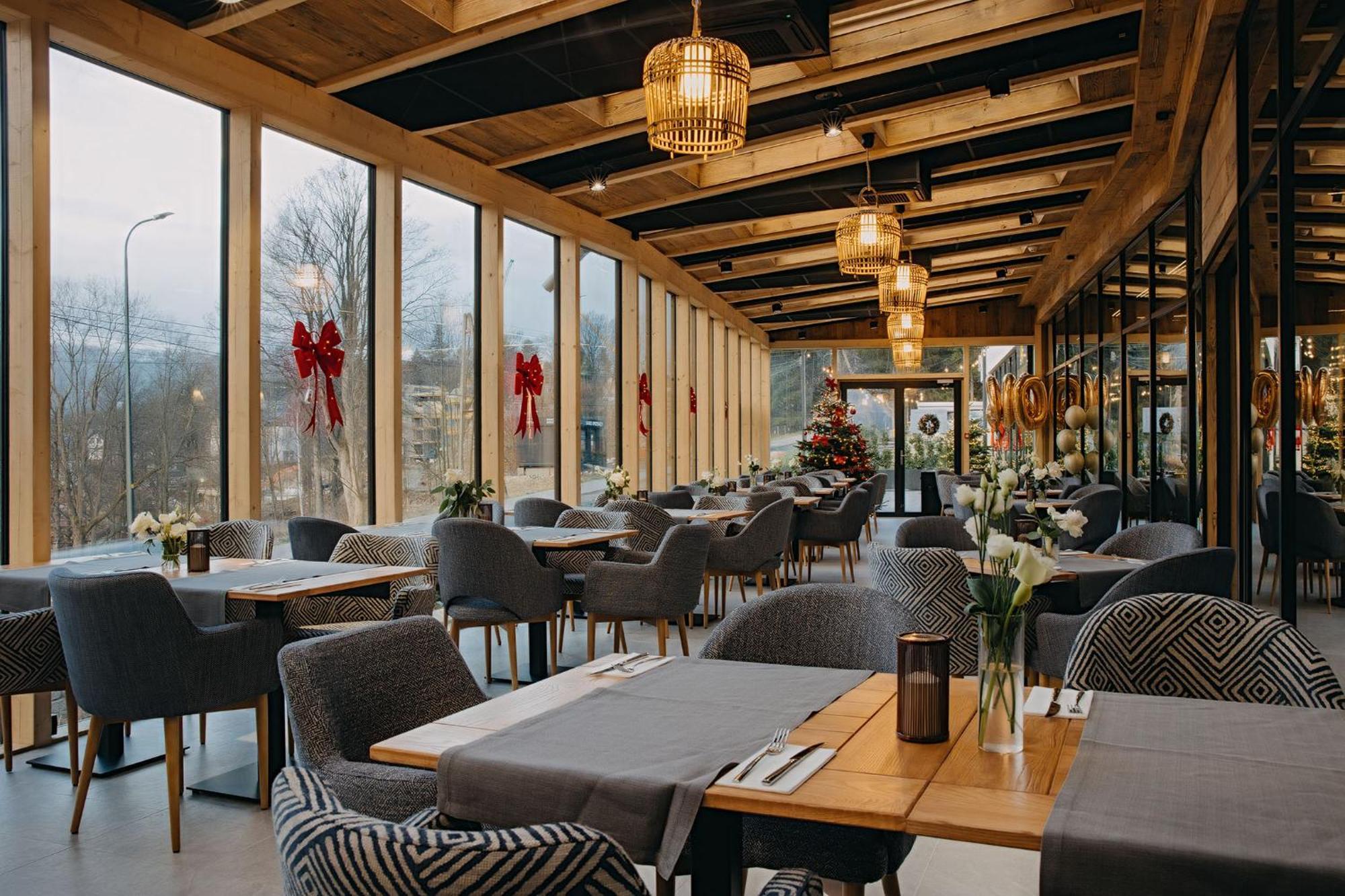 Zloty Horyzont Hotel & Resort שצ'קלארסקה פוראובה מראה חיצוני תמונה